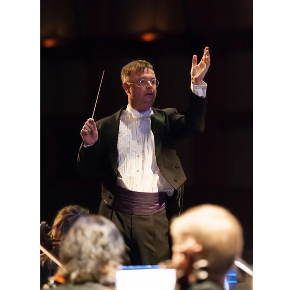 PBS Irish tenor Anthony Kearns to perform in NJ Festival Orchestra Mother