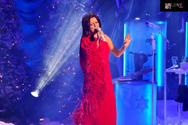 “She Sounds as Good in Person as She Does on Her Records! Martina McBride’s “Joy of Christmas” LIVE! at STNJ