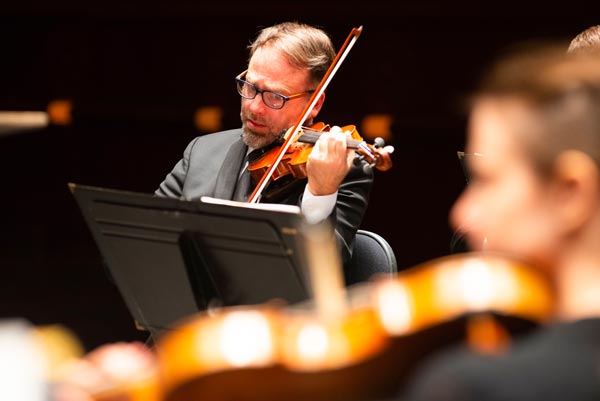 New Jersey Symphony announces 2022–23 centennial season, extends Xian Zhang’s music director contract through 2027–28