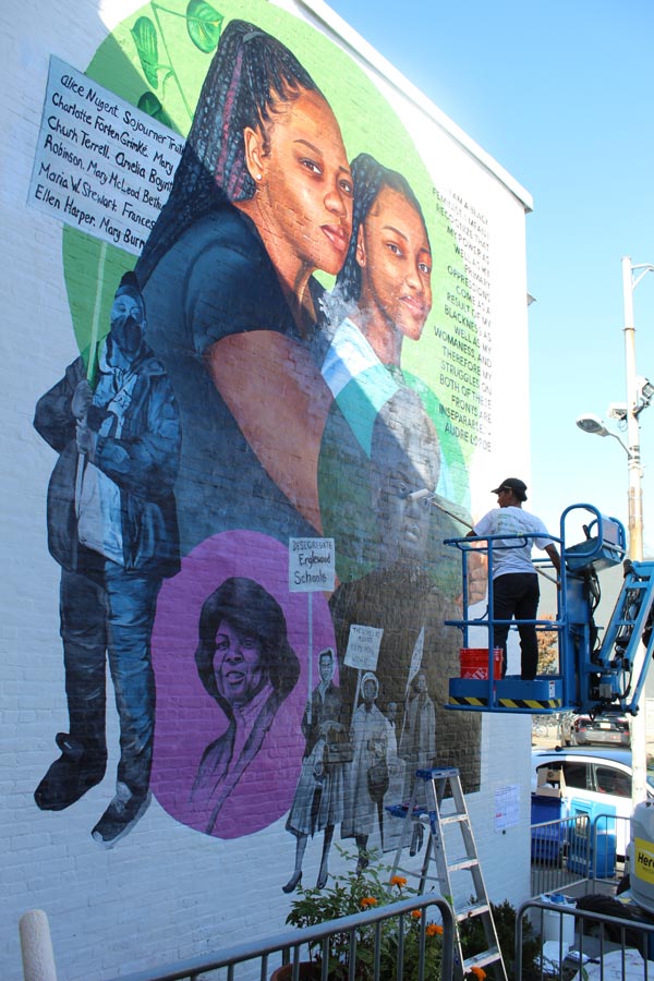 Black Women and Black Suffragists Mural Revealed in Celebration in Englewood