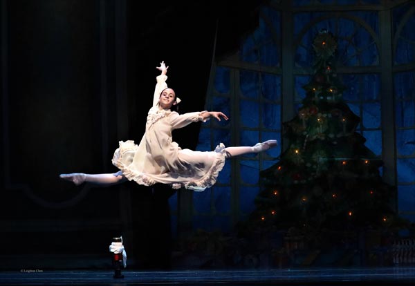 State Theatre presents "The Nutcracker" with American Repertory Ballet
