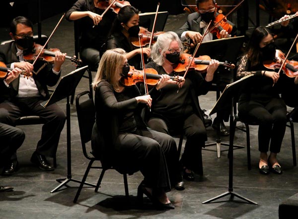 Kenneth Bean Conducts Princeton Symphony Orchestra Concert Featuring Violinist Alexi Kenney Performing Sibelius Concerto