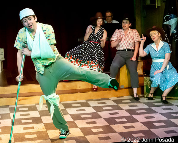 PHOTOS from &#34;The Pin-Up Girls&#34; at NJ Rep