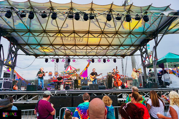 &#34;Pure Feel-Good Music!&#34; Railroad Earth LIVE! in Seaside Heights, NJ