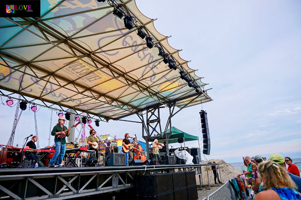 &#34;Pure Feel-Good Music!&#34; Railroad Earth LIVE! in Seaside Heights, NJ