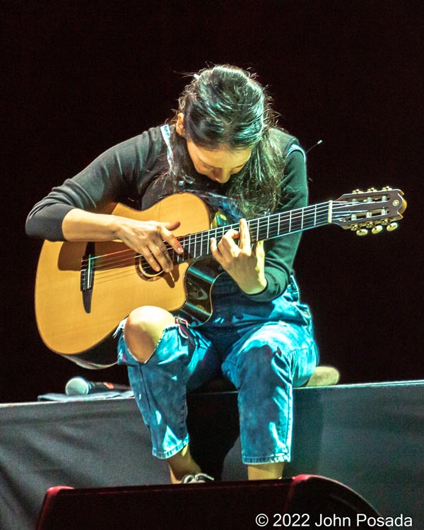 PHOTOS from Rodrigo y Gabriela at NJPAC