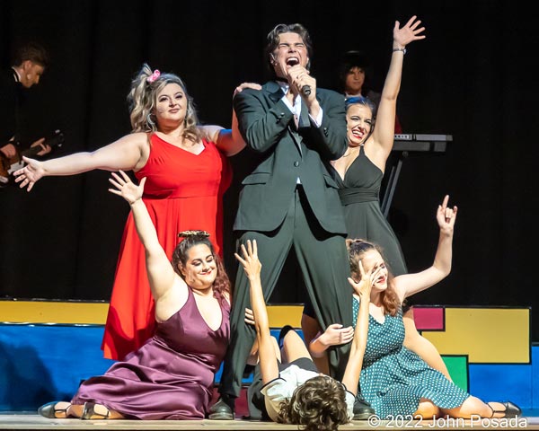 PHOTOS from &#34;The Wedding Singer&#34; at Woodbridge Community Players