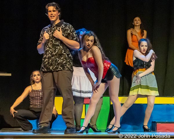 PHOTOS from &#34;The Wedding Singer&#34; at Woodbridge Community Players