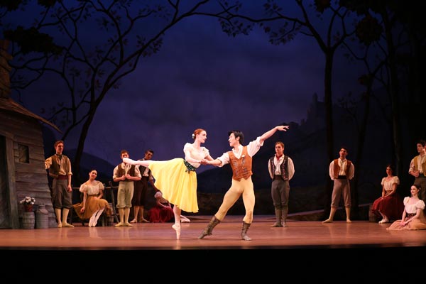 Ethan Stiefel Brings Internationally Acclaimed Production of "Giselle" to American Repertory Ballet