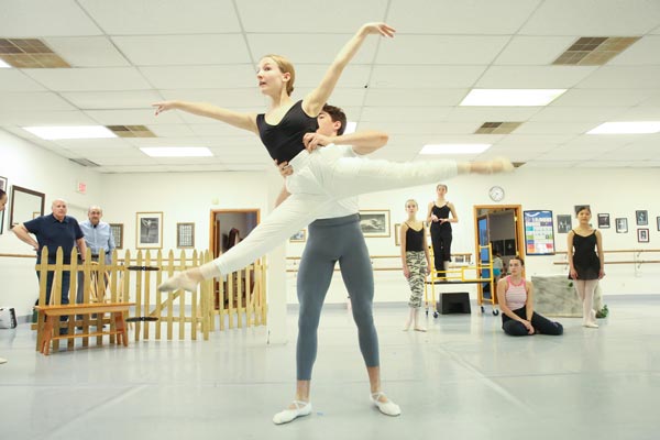 Ballet Arts and Adelphi Orchestra to Present &#34;Peter and the Wolf&#34;