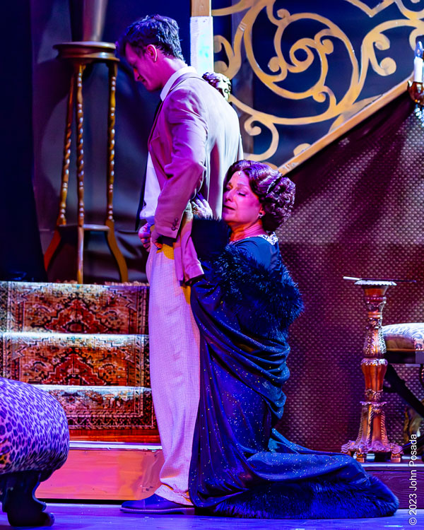 PHOTOS from &#34;Sunset Boulevard&#34; at Music Mountain Theatre