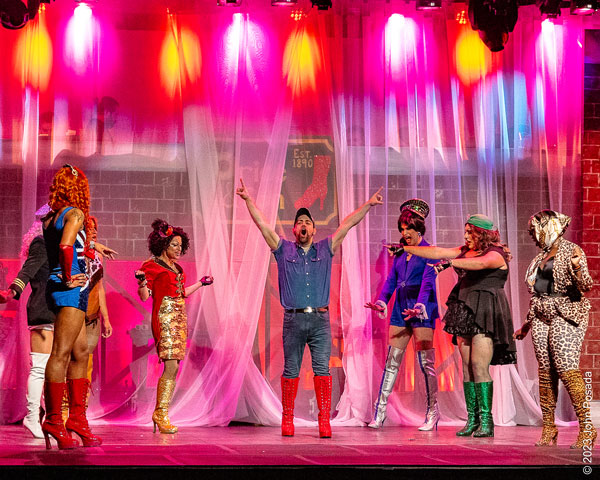 PHOTOS from &#34;Kinky Boots&#34; at Pleasant Valley Productions