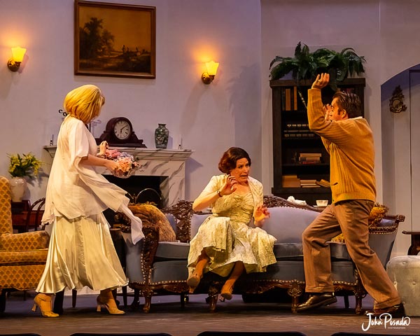 PHOTOS from &#34;Blithe Spirit&#34; at Music Mountain Theatre