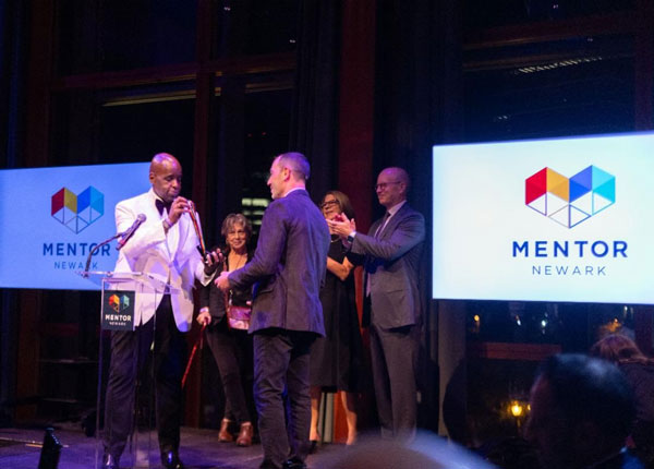 MENTOR Newark &#34;Up the Ante&#34; Gala Celebrates Successful Year Building Mentorship Opportunities