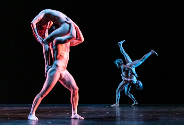 NJPAC presents PILOBOLUS Big Five-Oh!