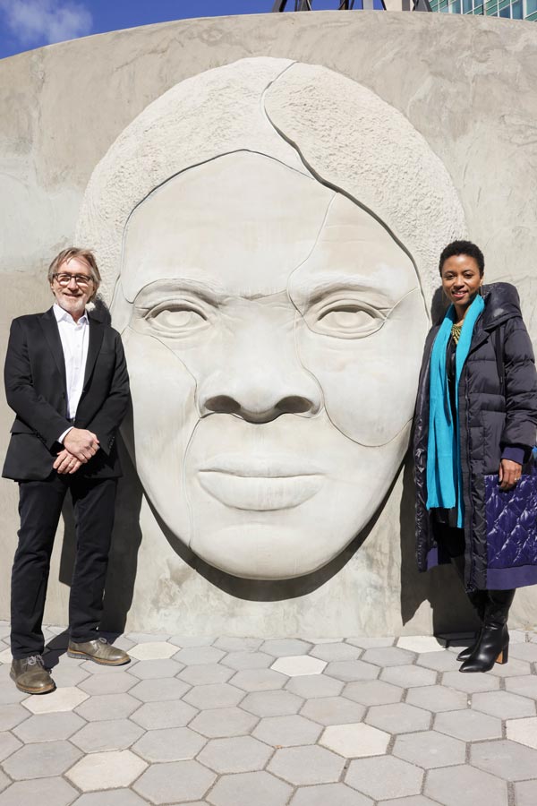 Mayor Baraka Unveils Harriet Tubman Monument