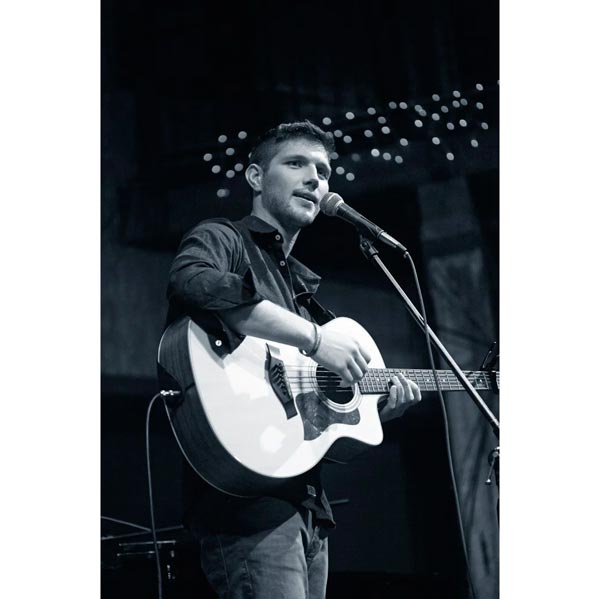Ocean County Library presents a Concert by Colm Keegan