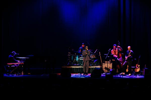 PHOTOS from An Evening with Leslie Odom, Jr. at MPAC