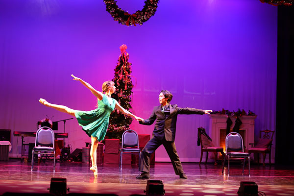 3rd Annual &#34;A Very Lambertville Holiday Celebration&#34; featuring Roxey Ballet with Live Music