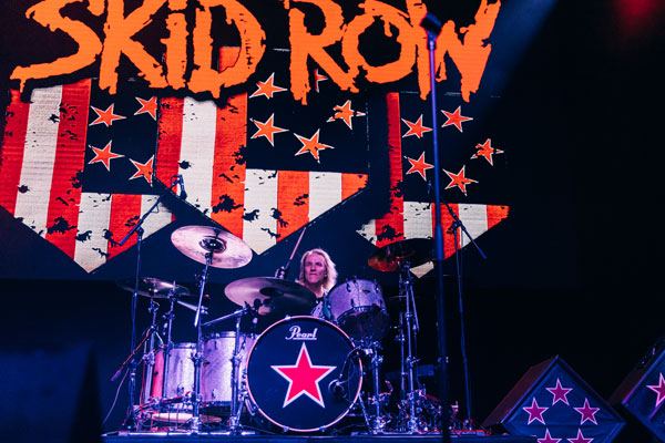 PHOTOS from Skid Row, Buckcherry, and Kurt Deimer at Wellmont Theater