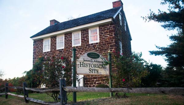 Plein Air at Olde Stone House Village on June 3rd