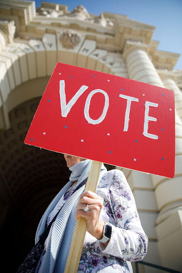 League of Women Voters Provides Arts Community With Nonpartisan Voting Plan for June Primary Election