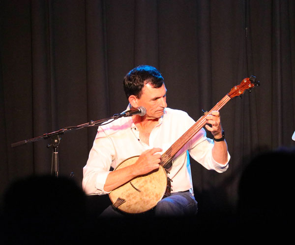 Keith Alessi is a One-Man Show in &#34;Tomatoes Tried To Kill Me But Banjos Saved My Life&#34;