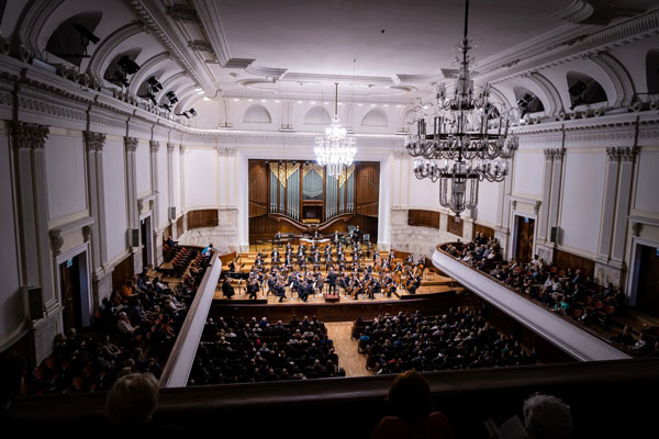 McCarter presents the National Symphony Orchestra of Ukraine with support from local community
