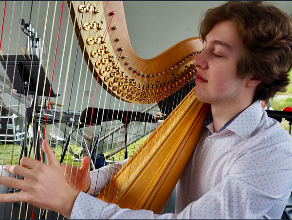 Symphony in C Presents Romantic Harp featuring Daniel Benedict