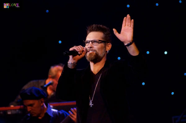 “New Jersey is the BEST!” Blood, Sweat and Tears Featuring Bo Bice LIVE at The State Theatre!